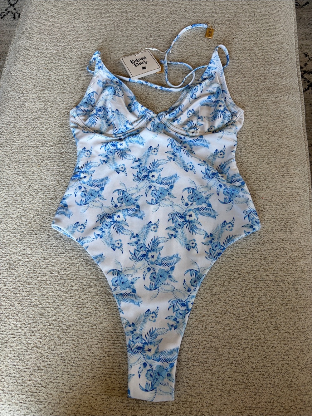 Kulani Kinis Decorative Underwire Onepiece - Size Medium - Vintage Paradise NWT